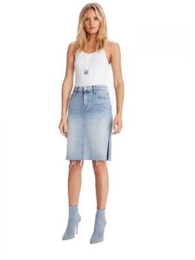 MOTHER Denim  High Waisted Slice Knee Fray Skirt
